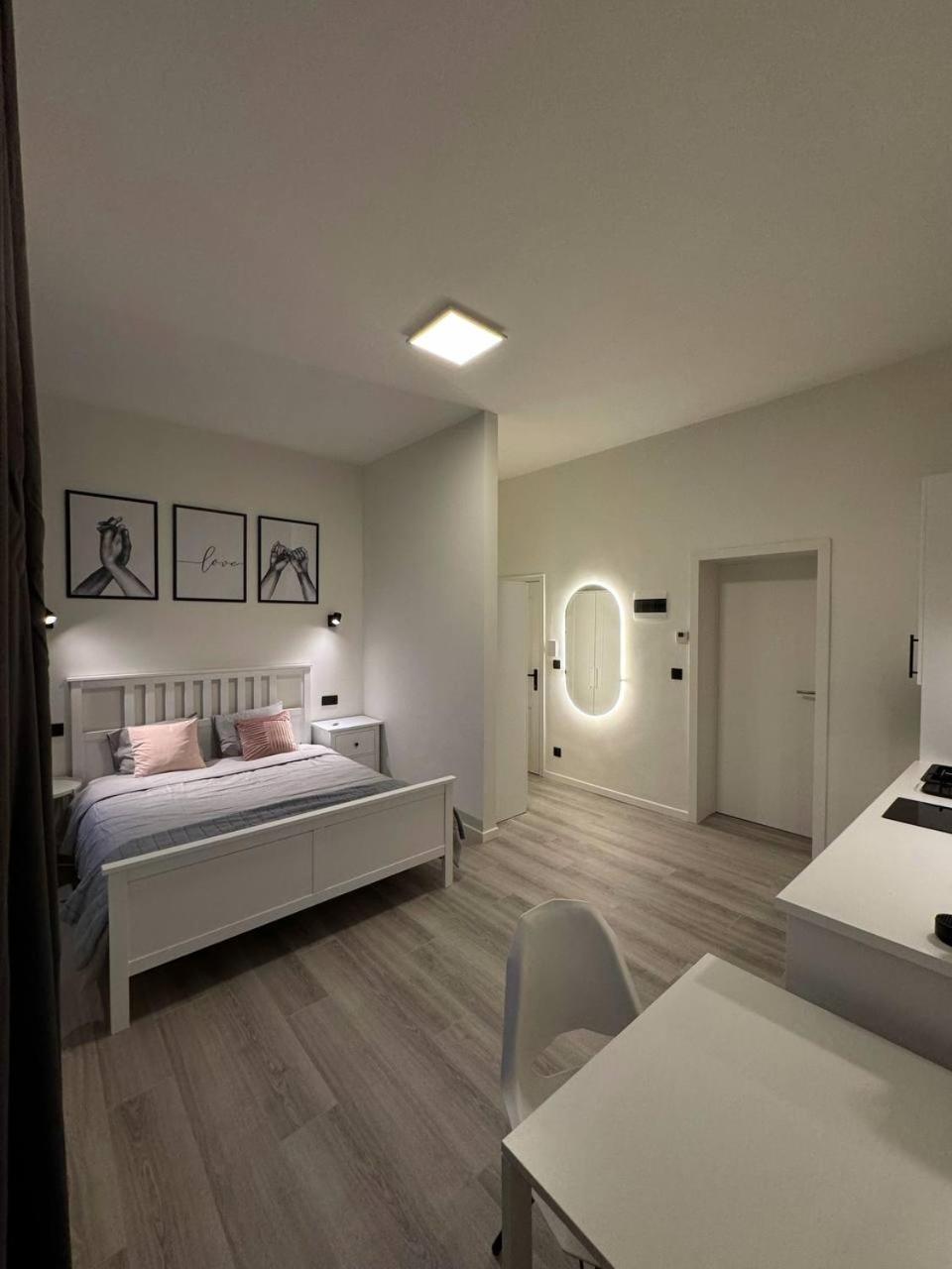 Studio A Ixelles - Viaduc Brussel Bagian luar foto